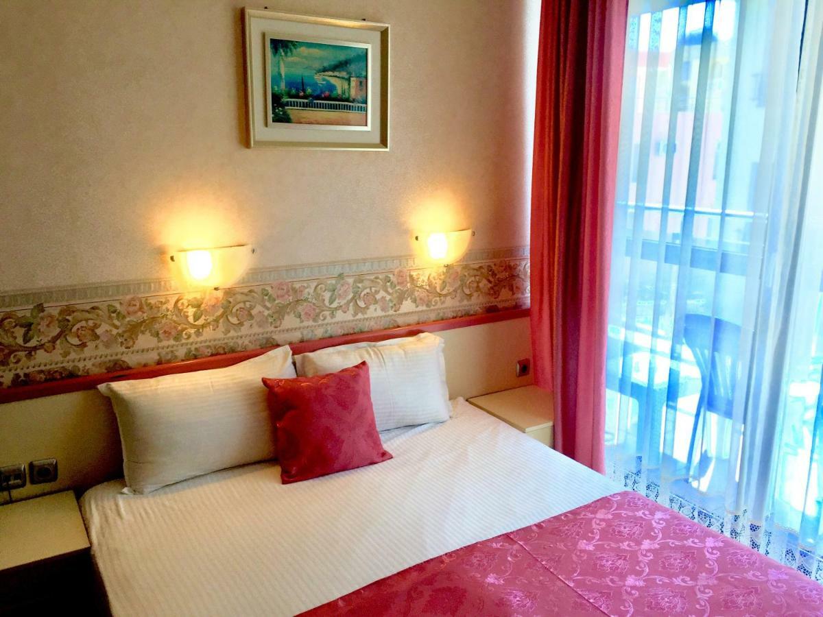 Boutique Hotel Royal 네세부르 외부 사진